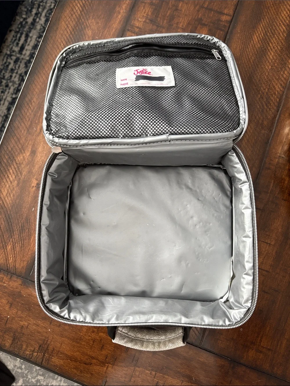 Justice: Black, Silver & Gold Backpack & Lunchbox Set